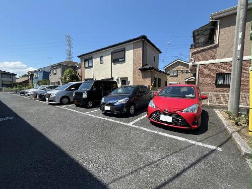 20/27 駐車場
