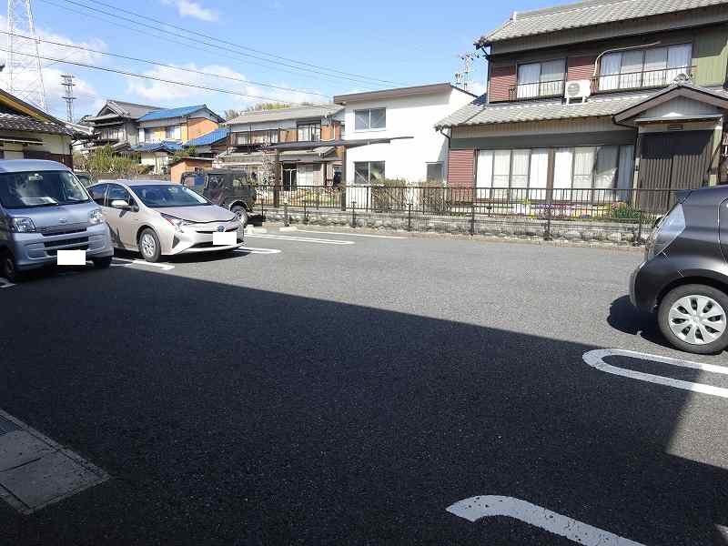 14/20 駐車場