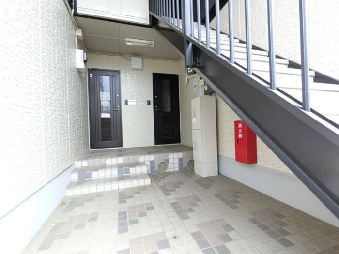 2/3 エントランス