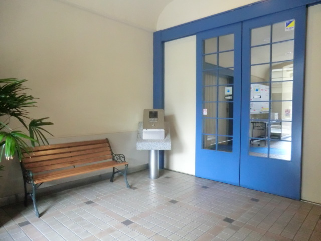 2/11 エントランス