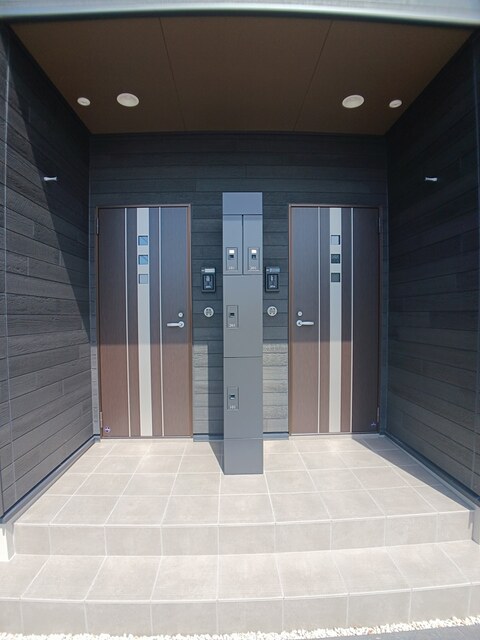 14/20 エントランス