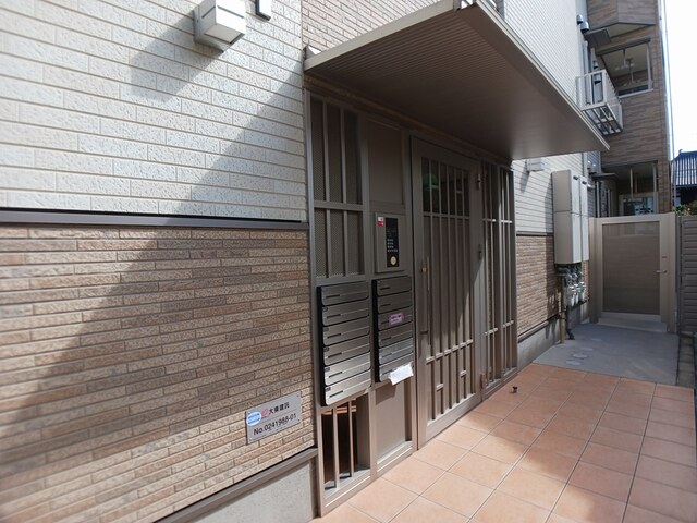 14/20 エントランス