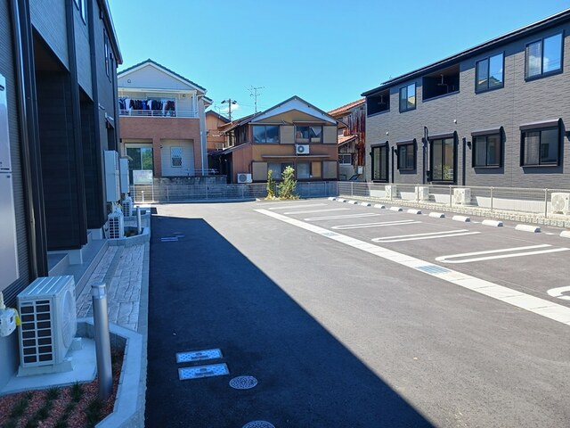 14/20 駐車場