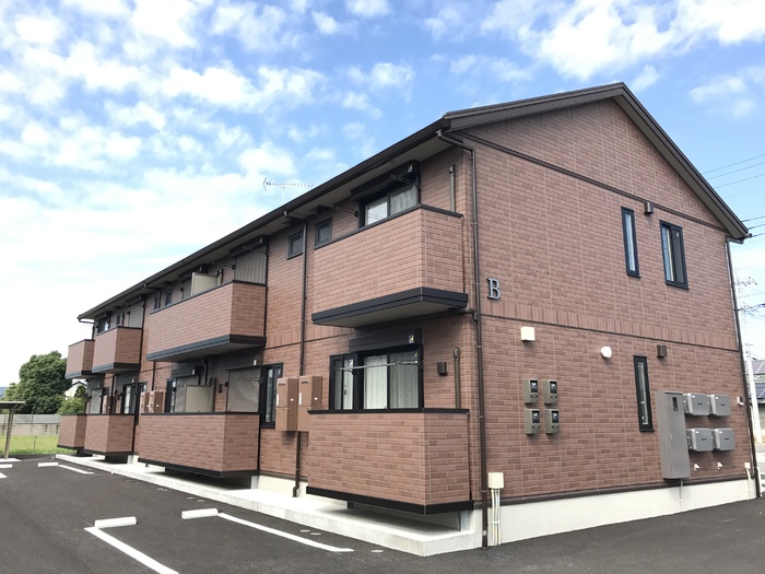アオーラ泉　Ｂの外観