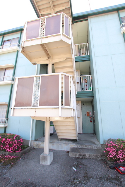 2/3 エントランス