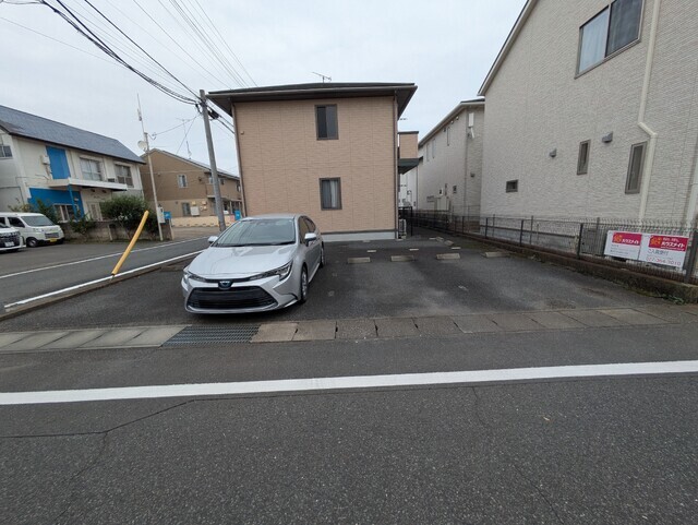 22/22 駐車場