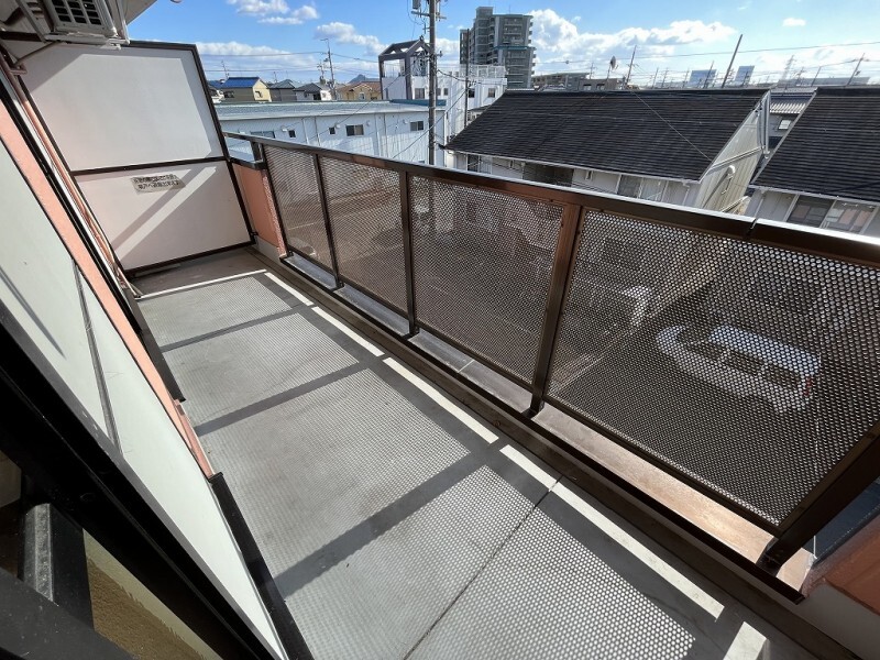 16/27 バルコニー