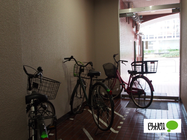 14/14 駐車場