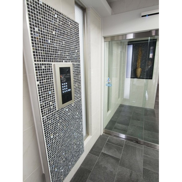 2/3 エントランス