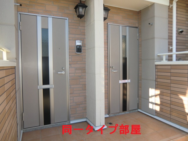 14/23 エントランス