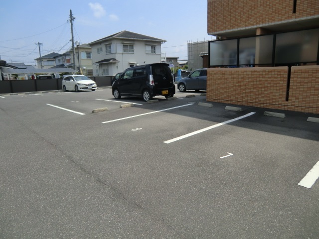 22/30 駐車場