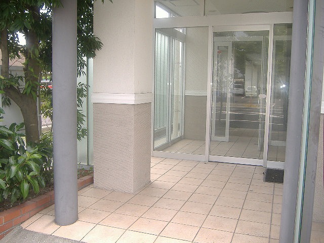 2/11 エントランス