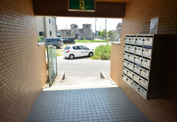 3/3 エントランス