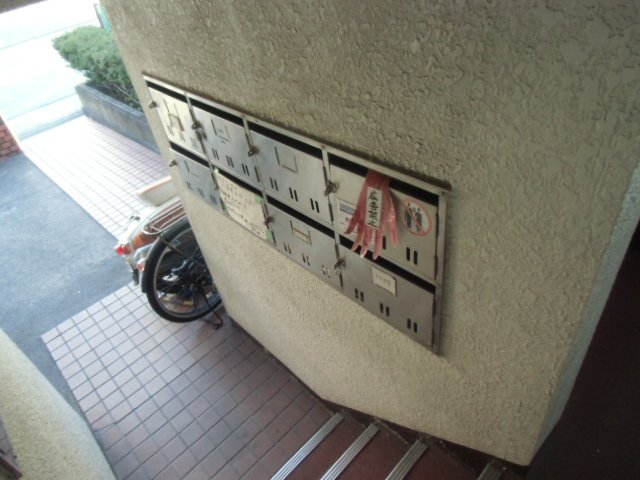 21/30 エントランス