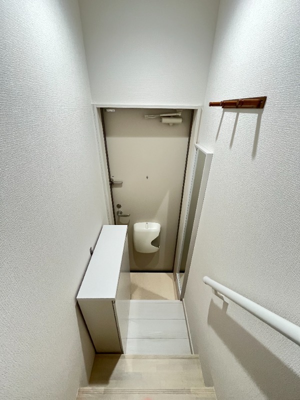 15/19 玄関