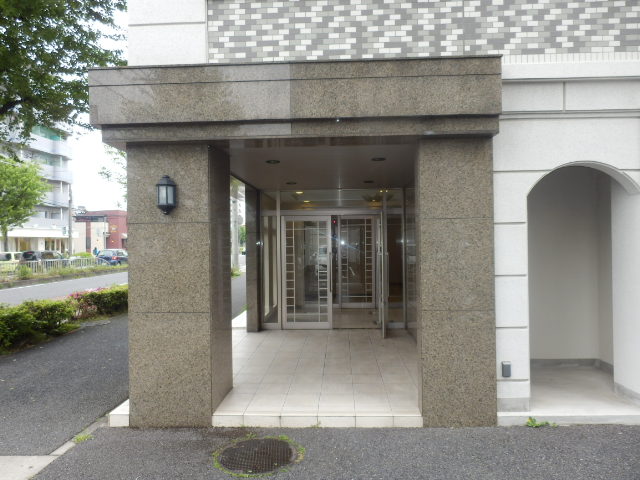 20/25 エントランス