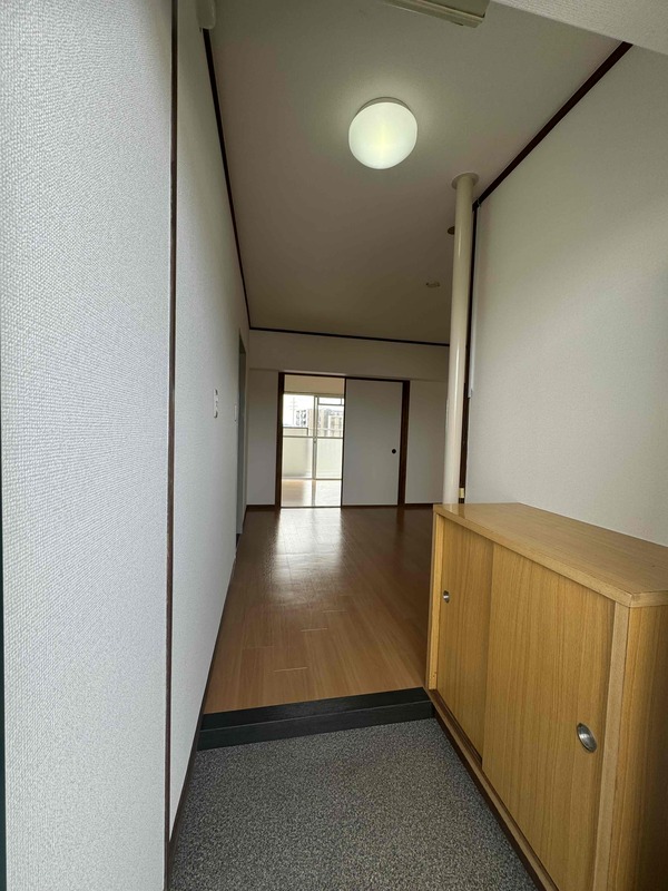 13/30 玄関
