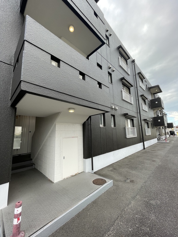 20/20 エントランス