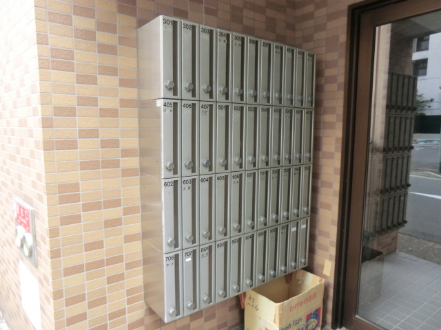 22/30 エントランス