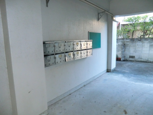 19/28 エントランス