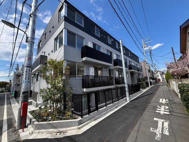 ルミークアン上原の外観