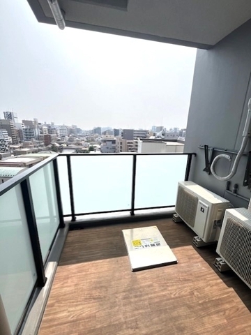 19/30 バルコニー