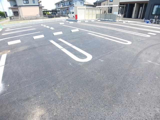 14/20 駐車場