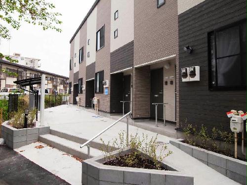 2/2 エントランス