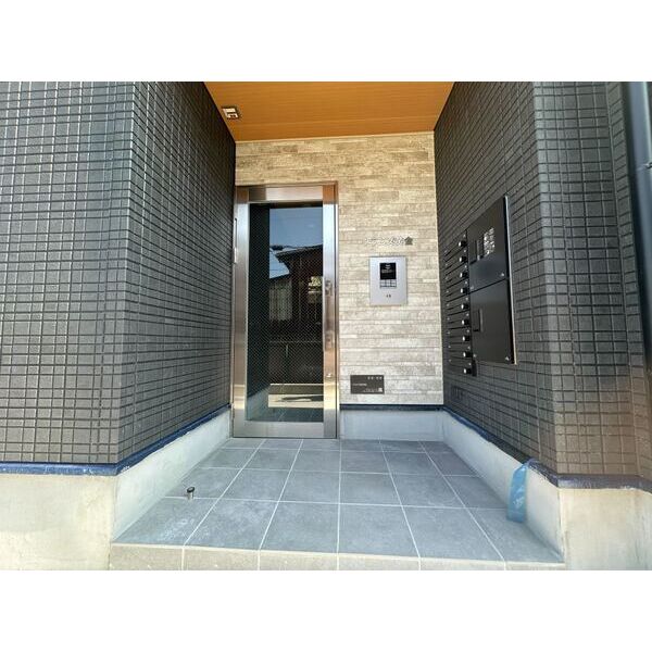 13/21 エントランス