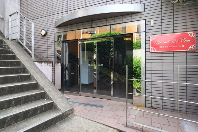 22/24 エントランス