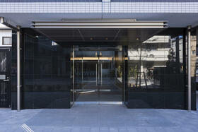 15/16 エントランス