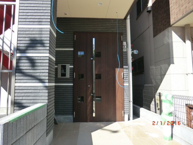 22/30 エントランス