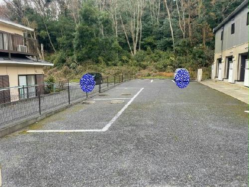 14/14 駐車場