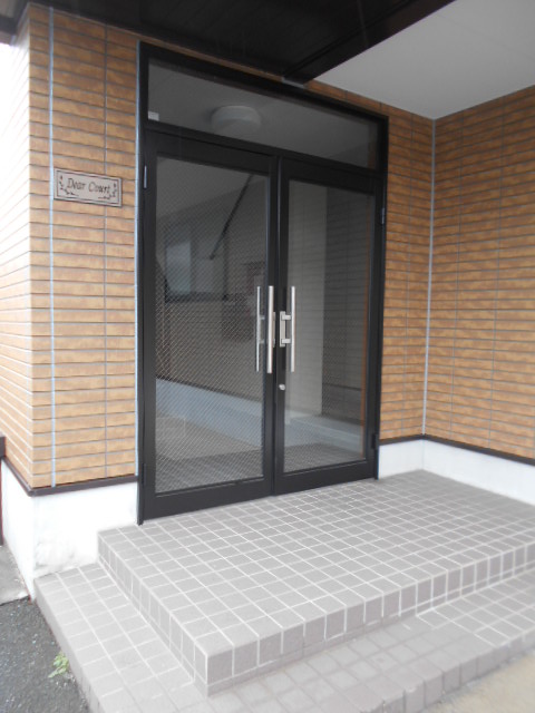 21/27 エントランス