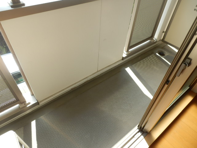 16/28 バルコニー