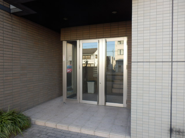 20/28 エントランス