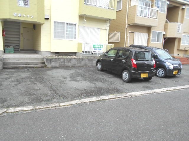 2/3 駐車場
