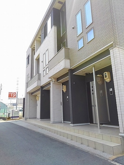 18/24 エントランス