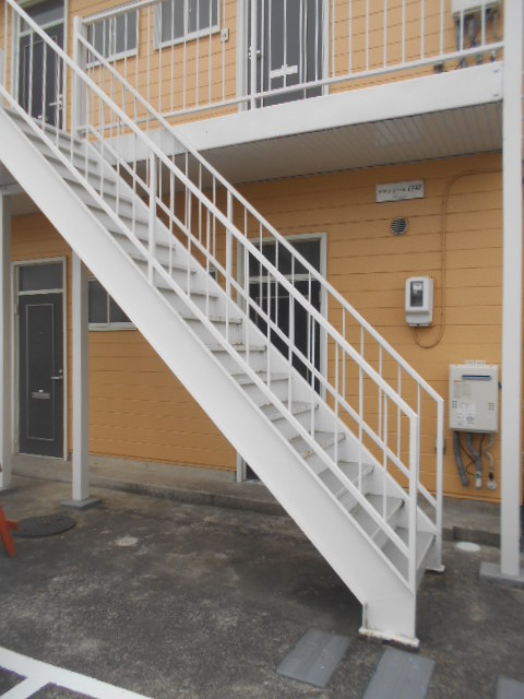 21/30 エントランス