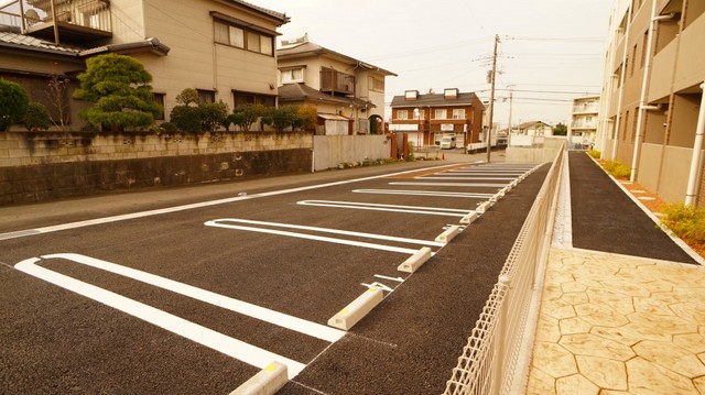 22/28 駐車場