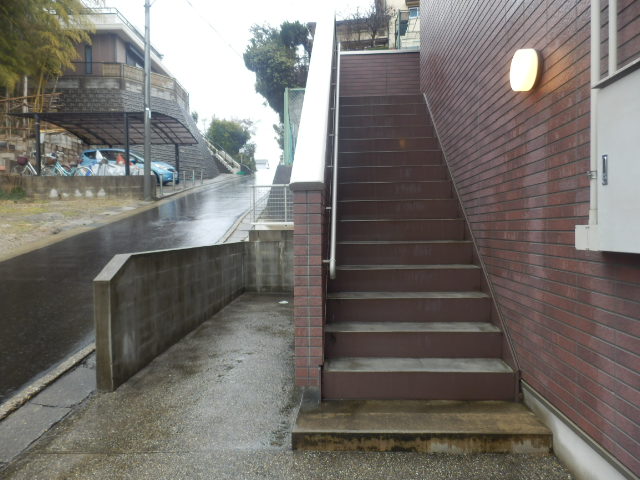 22/30 エントランス