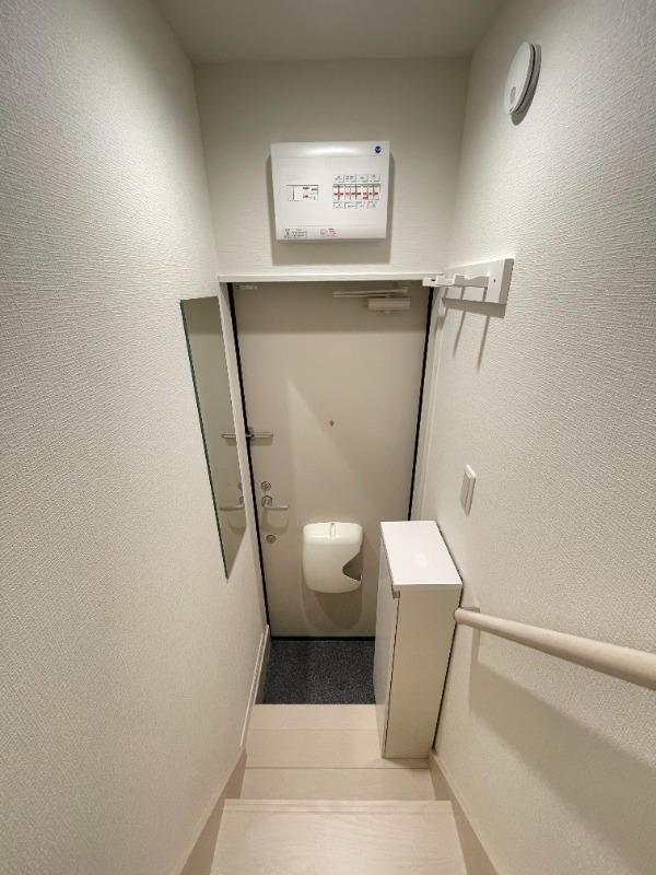 13/20 玄関