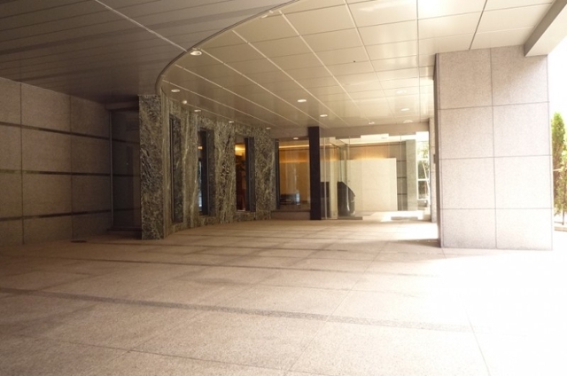 22/24 エントランス