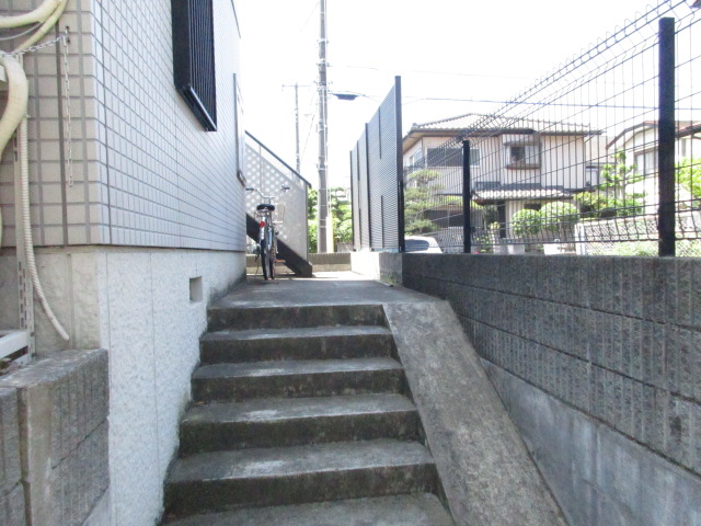 21/27 エントランス