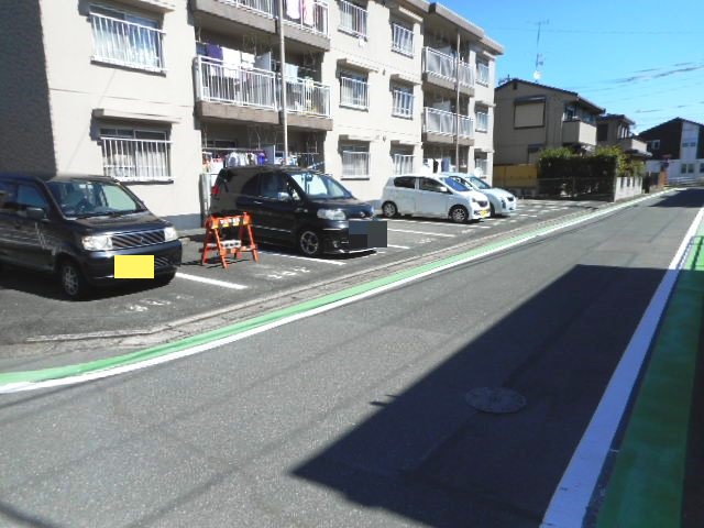 22/29 駐車場