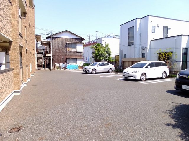 19/27 駐車場