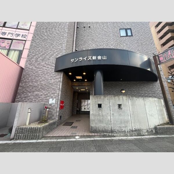 15/17 エントランス