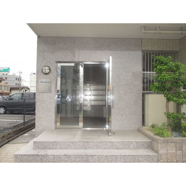 17/27 エントランス