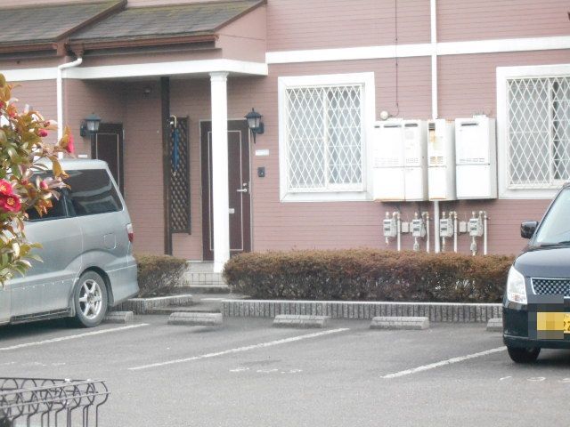 14/20 駐車場