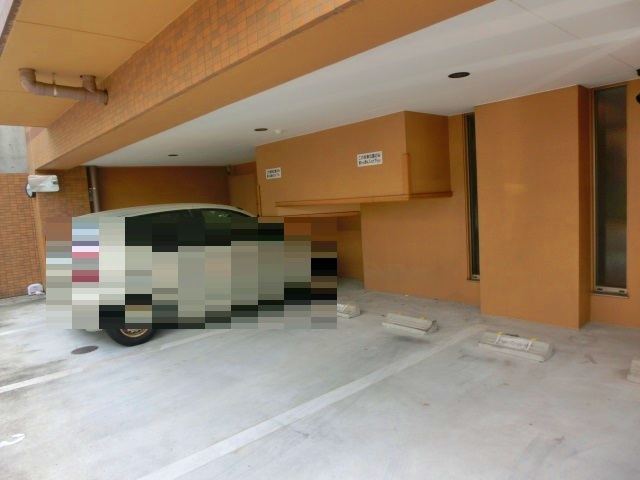 22/26 駐車場